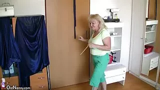 เลสเบี้ยน,ชุดชั้นใน,ถุงน่อง, คลิป วีดีโอ โป๊ ออนไลน์